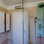 빌라 New With Swimming Pool, Olive Grove And Sea View By Traveler Tourist Agency Krk Id 2201 Brzac