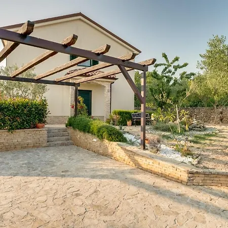 빌라 New With Swimming Pool, Olive Grove And Sea View By Traveler Tourist Agency Krk Id 2201 *