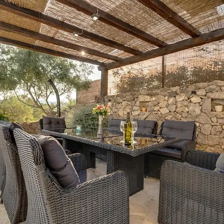 Вилла New With Swimming Pool, Olive Grove And Sea View By Traveler Tourist Agency Krk Id 2201 *